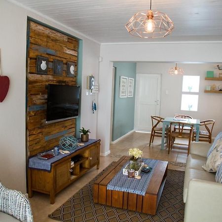 Mylas Cottage Swakopmund Exteriér fotografie